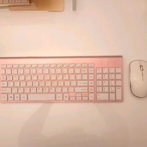 Beautiful Wireless Rosegold keyboard!